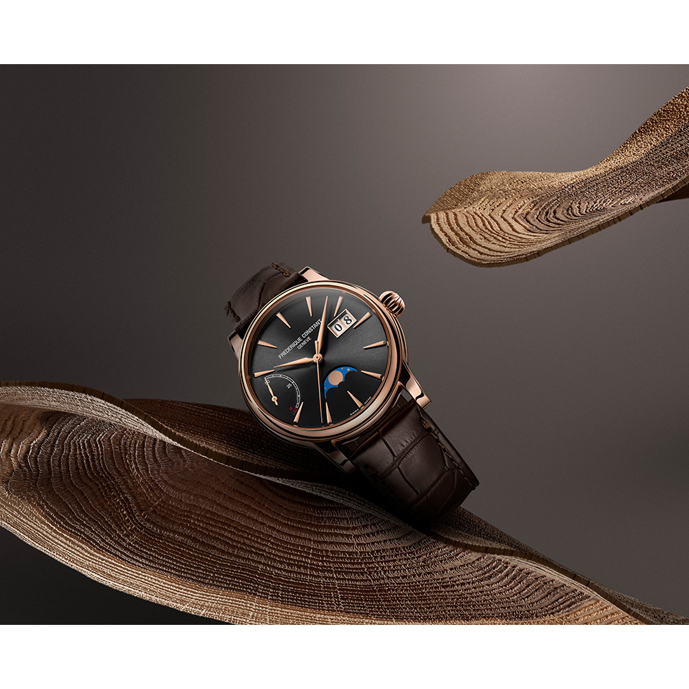 Manufacture  Classic Power Reserve Big Date details 1