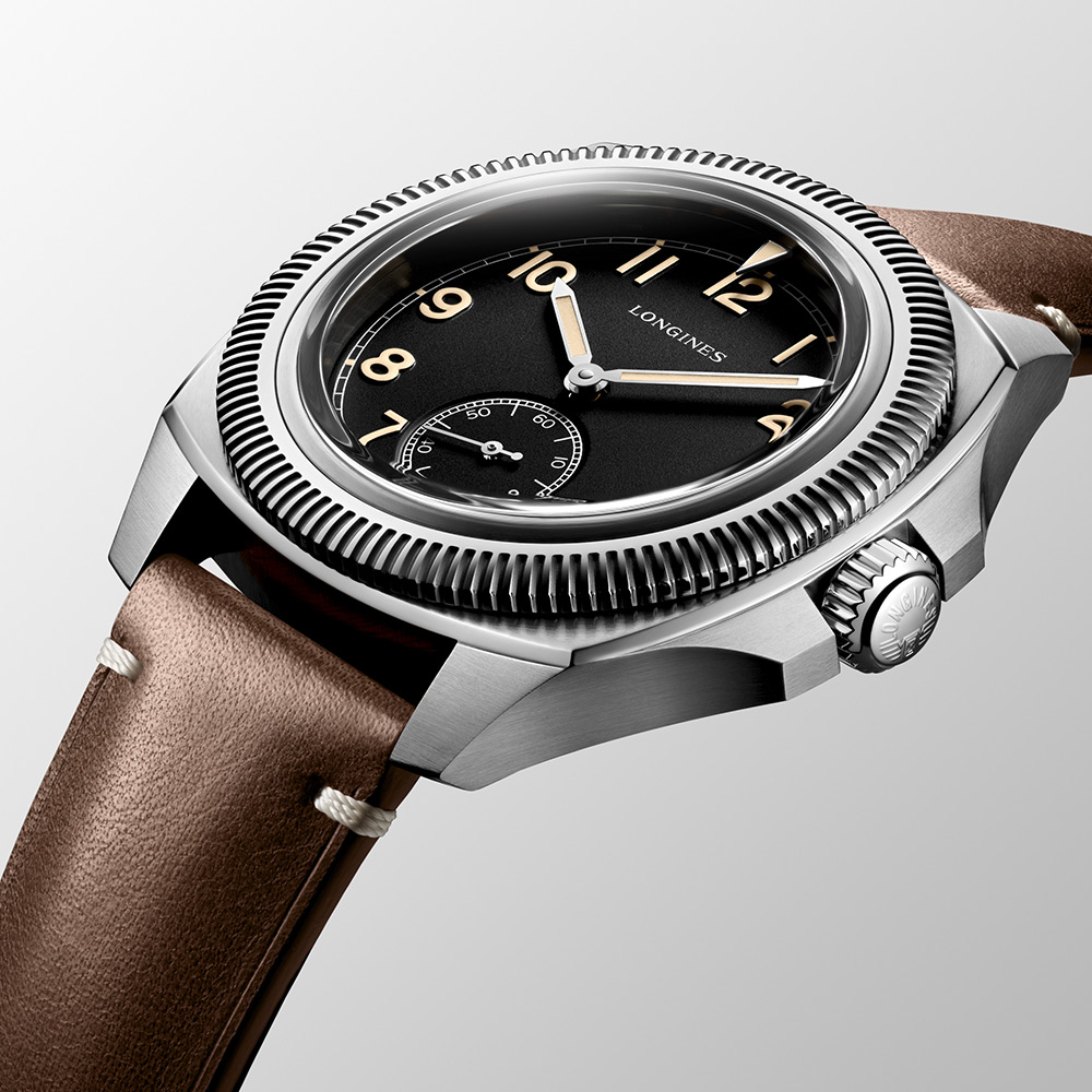 Longines Pilot Majetek side