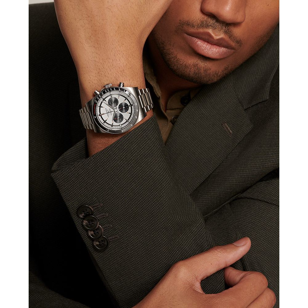 Conquest Chronograph details 2